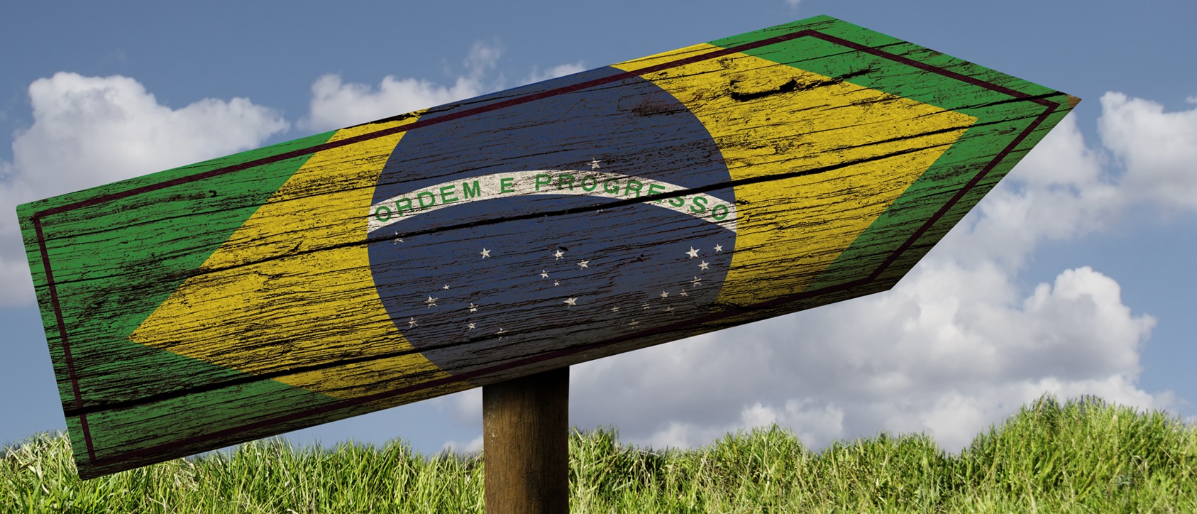 brazilian-flag-on-arrow-sign.jpg